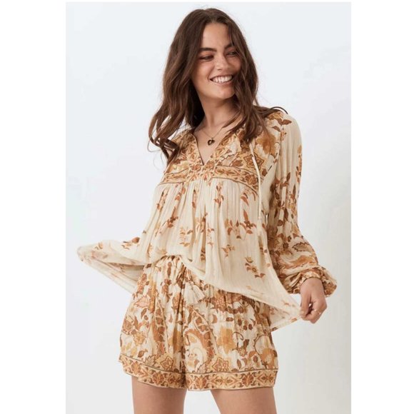 Boho Chic Gypsy Floral Blouse - Picture 2 of 5